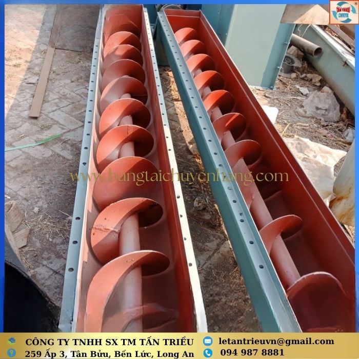 Trục Vít Tải Xoắn